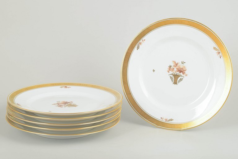 Royal CopenhagenGolden Basket, Set of 6 Dinner Plates.