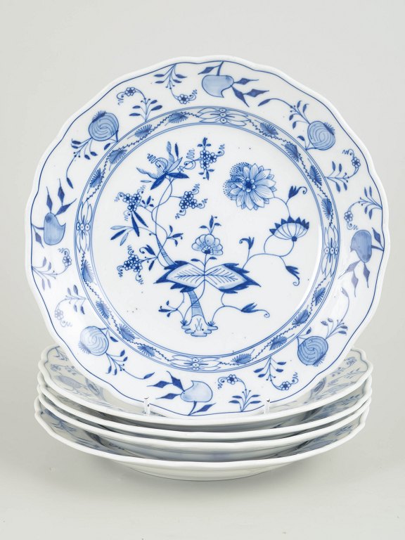 Meissen, set of 5 deep plates, Blue Onion pattern.