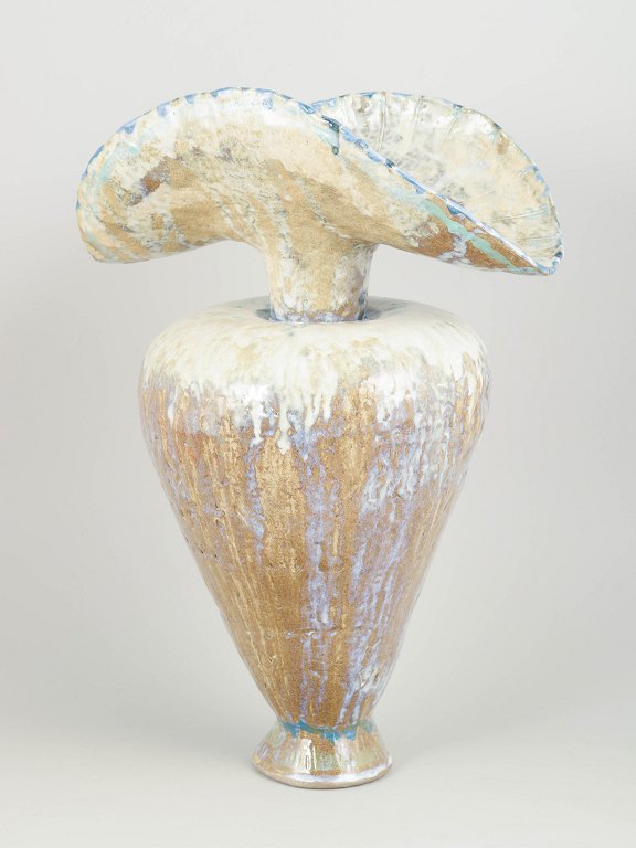 Christina Muff, Danish contemporary ceramicist (b. 1971). Very large hand modeled, organic shaped, vessel.