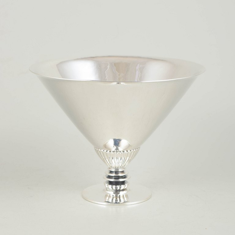 Gundorph Albertus for Georg Jensen, silver footed bowl.