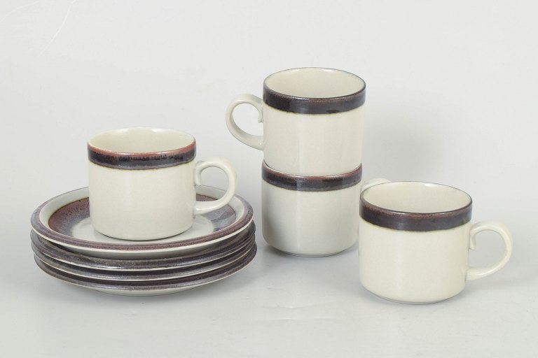 Arabia Karelia, set of four tea cups with matching saucers.