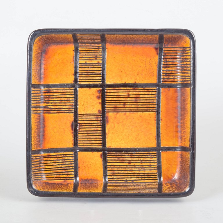 Ingrid Atterberg for Upsala Ekeby, large dish model 4830/653.