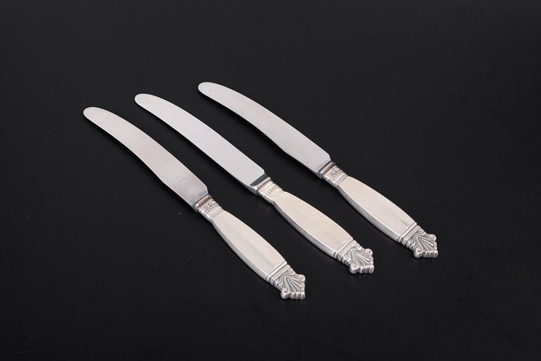 Georg Jensen Acanthus set of three fruit knives.