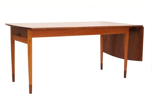 Desk designed by Bent Moudt executed by cabinetmaker Arne Poulsen in pine and rosewood and presented at the Cabinetmakers