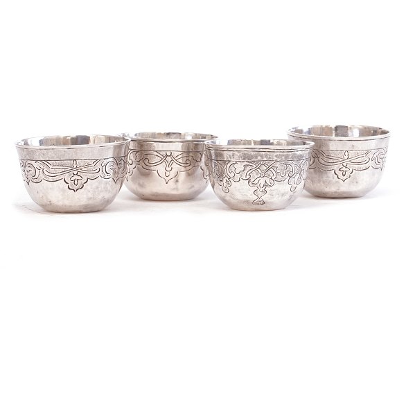 Set of four Russian vodka cups made of silverHallmarked Moscow, circa 1760.Height: 3cm