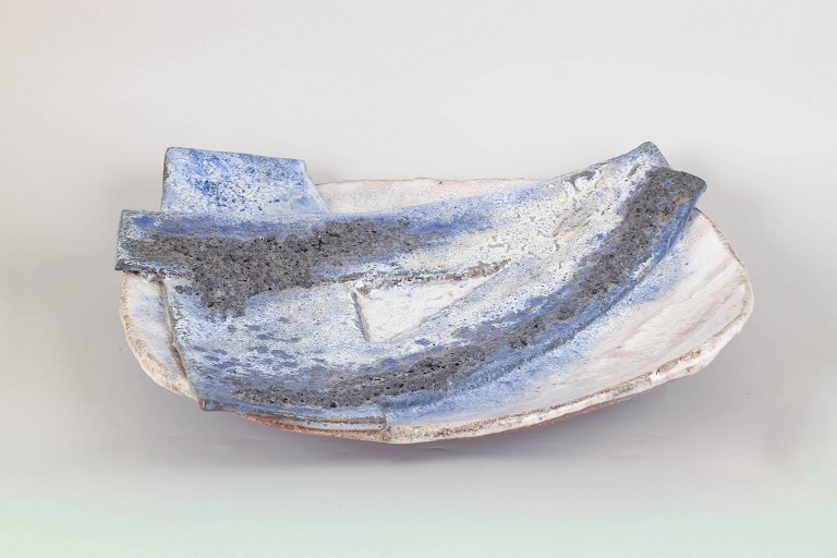 Ole Bjørn Krüger, unique large dish.
