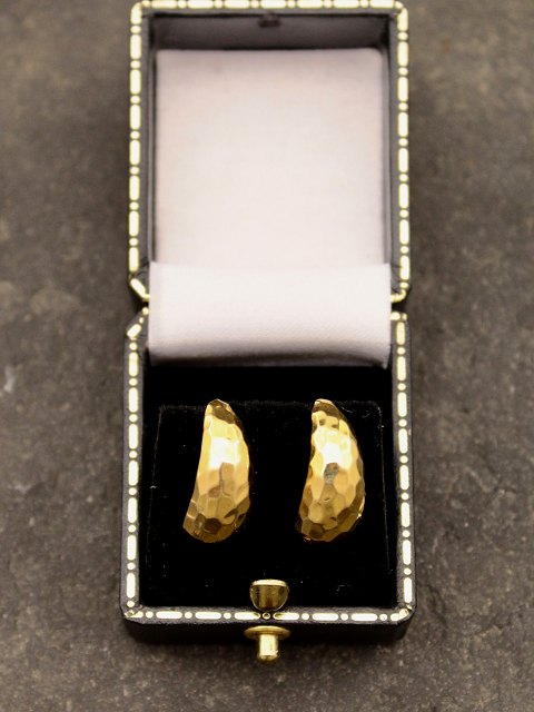14 carat gold earrings